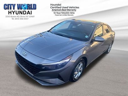 Certified 2023 Hyundai Elantra SE w/ Preferred Accessory Package
