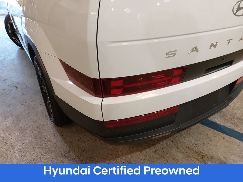 Used 2025 Hyundai Santa Fe SEL FWD image 30
