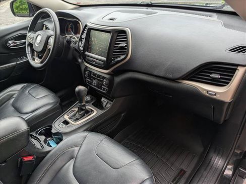 Used 2015 Jeep Cherokee Limited AWD/4WD image 14