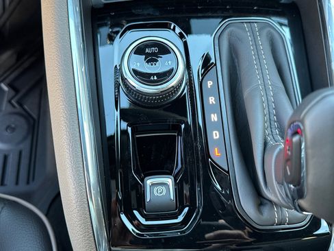 New 2026 GMC Canyon Denali image 30