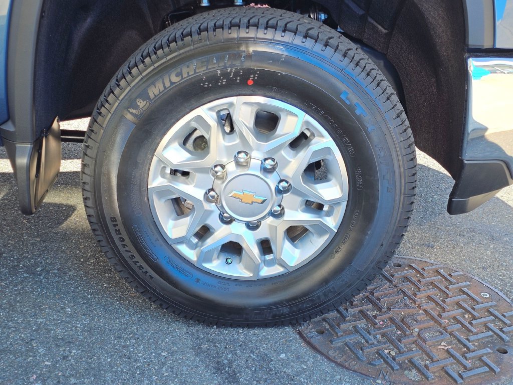 New 2026 Chevrolet Silverado 3500 LTZ w/ LTZ Plus Package AWD/4WD image 9