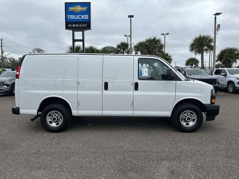 Used 2023 GMC Savana 2500 w/ Driver Convenience Package image 17