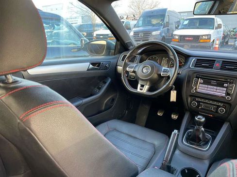 Used 2012 Volkswagen Jetta GLI Autobahn image 47