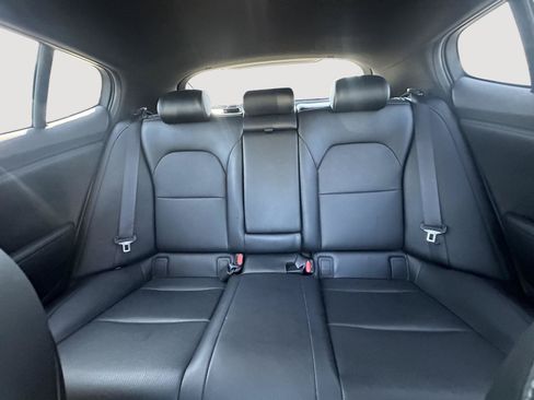 Used 2022 Kia Stinger GT1 AWD/4WD image 12