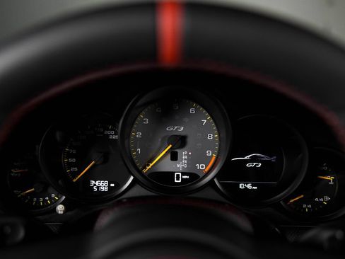 Used 2015 Porsche 911 GT3 RWD image 19