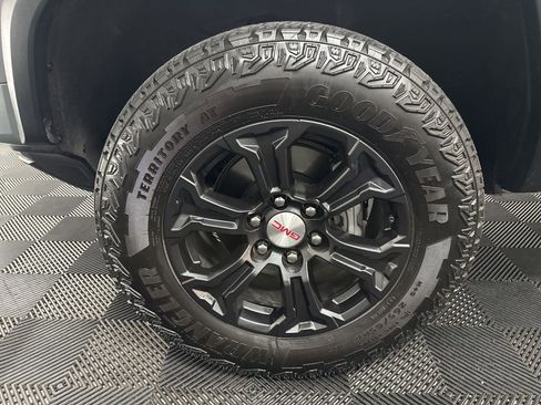 Used 2024 GMC Canyon Elevation w/ Elevation Premium Package image 35