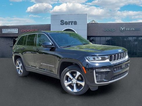 Used 2026 Jeep Grand Cherokee Limited w/ Luxury Tech Group II AWD/4WD image 1