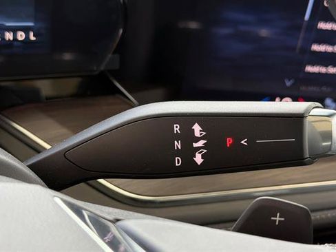 New 2026 Chevrolet Tahoe Z71 w/ Sun And Tow Package AWD/4WD image 26