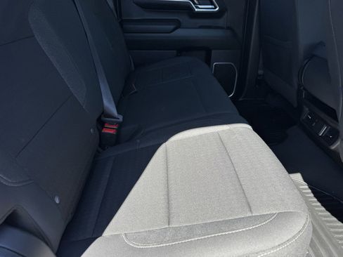 Used 2024 GMC Sierra 1500 SLE RWD image 9