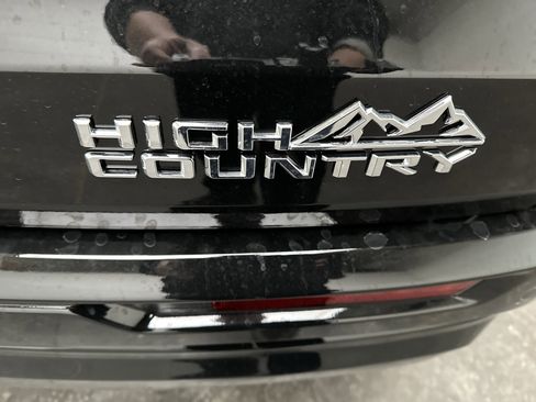 New 2026 Chevrolet Traverse High Country image 14