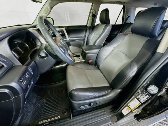 Used 2018 Toyota 4Runner SR5 Premium AWD/4WD image 12