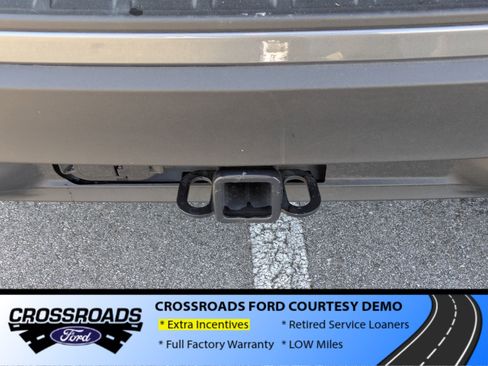 New 2025 Ford Explorer Active image 32