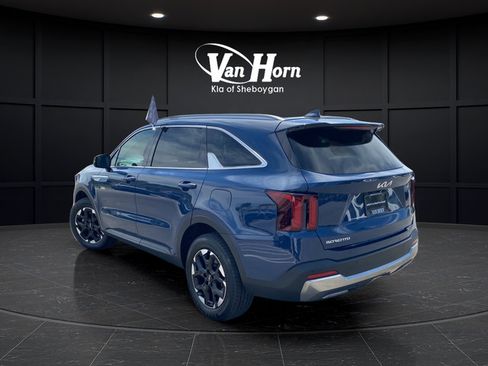 Used 2024 Kia Sorento S w/ Panoramic Sunroof Package AWD/4WD image 5