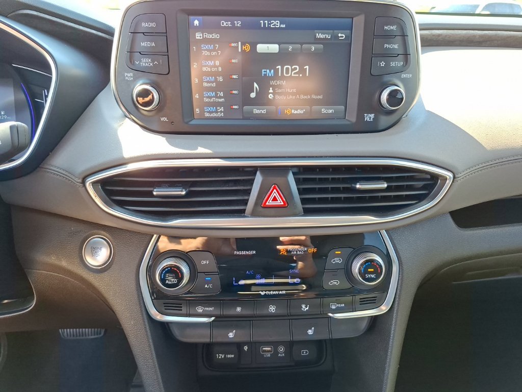 Used 2020 Hyundai Santa Fe SEL w/ Convenience Package FWD image 21