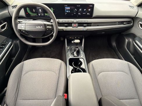 Used 2025 Kia K4 FWD image 17