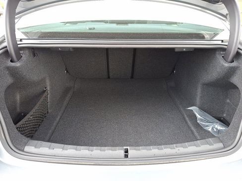 Certified 2025 BMW 330i xDrive Sedan w/ Premium Package image 33