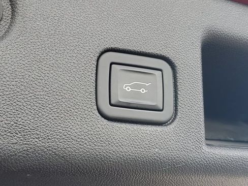 Certified 2024 Chevrolet Equinox LT w/ LPO, Floor Liner Package AWD/4WD image 9