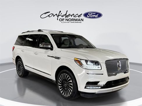Used 2020 Lincoln Navigator Black Label w/ Cargo Convenience Package image 1