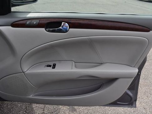 Used 2007 Buick Lucerne CXL FWD image 36