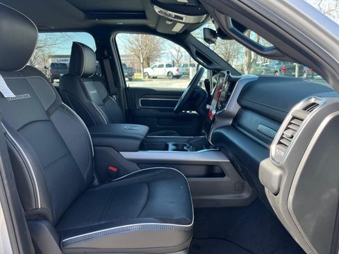 New 2026 RAM 2500 Laramie AWD/4WD image 28