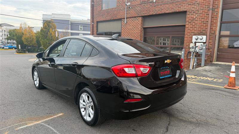 Used 2019 Chevrolet Cruze LS w/ LS Convenience Package FWD image 13