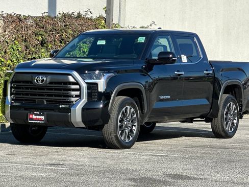 New 2026 Toyota Tundra Limited AWD/4WD image 8