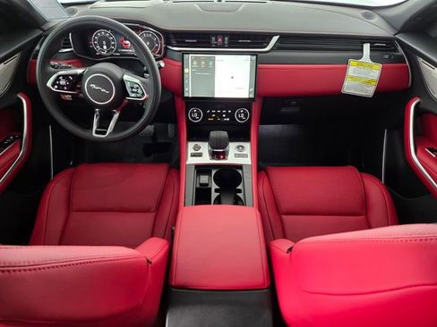 New 2026 Jaguar F-PACE R-Dynamic S image 4