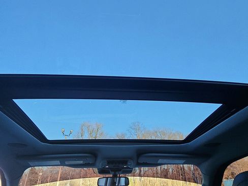 Used 2025 Ford F250 Lariat w/ Lariat Ultimate Package image 21