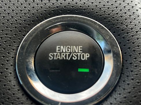 Used 2014 Cadillac XTS Premium FWD image 30