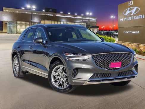 Used 2025 Genesis GV70 2.5T image 3