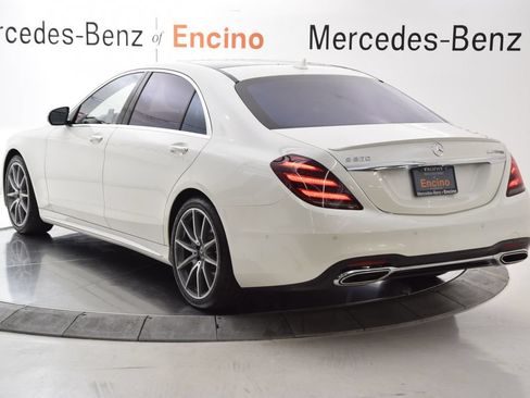 Used 2019 Mercedes-Benz S 560 Sedan image 4