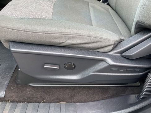 Used 2023 Ford F150 XLT w/ Trailer Tow Package image 16