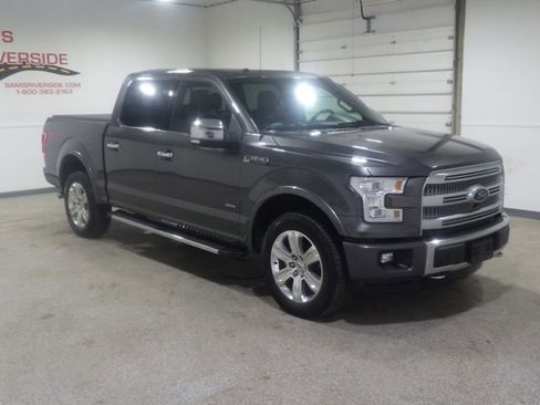 Used 2017 Ford F150 Platinum w/ Equipment Group 701A Luxury image 5
