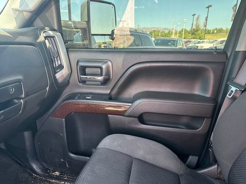 Used 2014 GMC Sierra 1500 SLE w/ SLE Value Package AWD/4WD image 36
