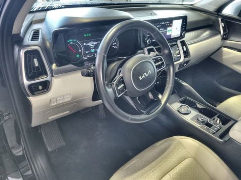 Used 2023 Kia Sorento EX image 14