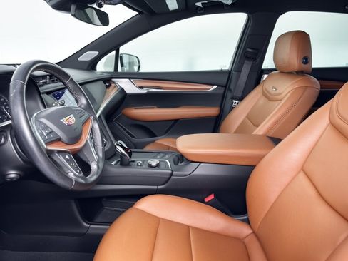 Used 2023 Cadillac XT5 Premium Luxury AWD/4WD image 5