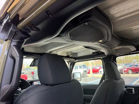 New 2026 Jeep Gladiator Sport image 24