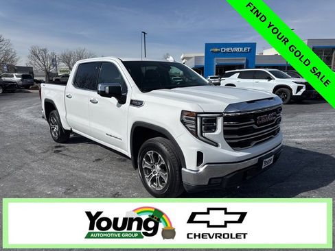 Used 2025 GMC Sierra 1500 SLT image 1