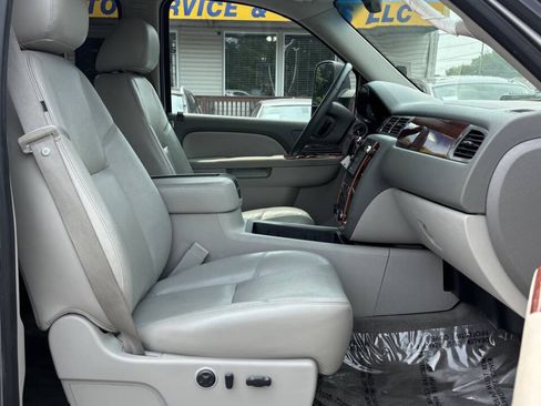 Used 2012 Chevrolet Silverado 2500 LTZ w/ LTZ Plus Package AWD/4WD image 20