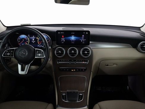 Certified 2022 Mercedes-Benz GLC 300 image 8