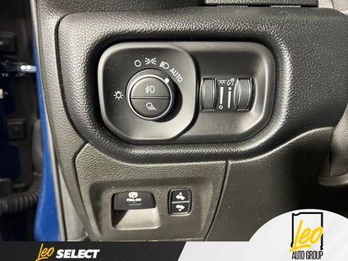 Used 2019 RAM 1500 Laramie AWD/4WD image 21