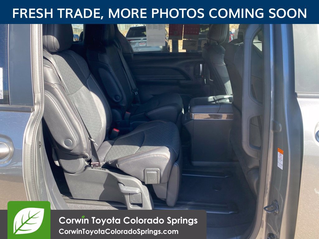 Used 2026 Toyota Sienna Platinum AWD/4WD image 11