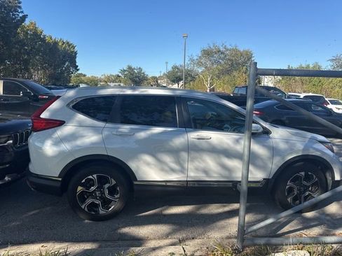 Used 2019 Honda CR-V Touring image 6