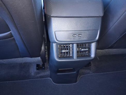 Used 2025 Chevrolet Equinox RS image 12