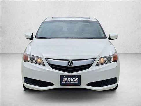 Used 2014 Acura ILX FWD image 2