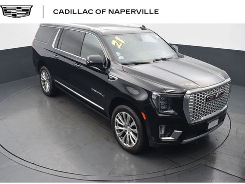 Used 2021 GMC Yukon XL Denali w/ Denali Premium Package image 1