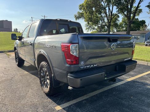 Used 2017 Nissan Titan PRO-4X AWD/4WD image 3