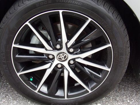 Used 2022 Toyota Camry SE FWD image 17