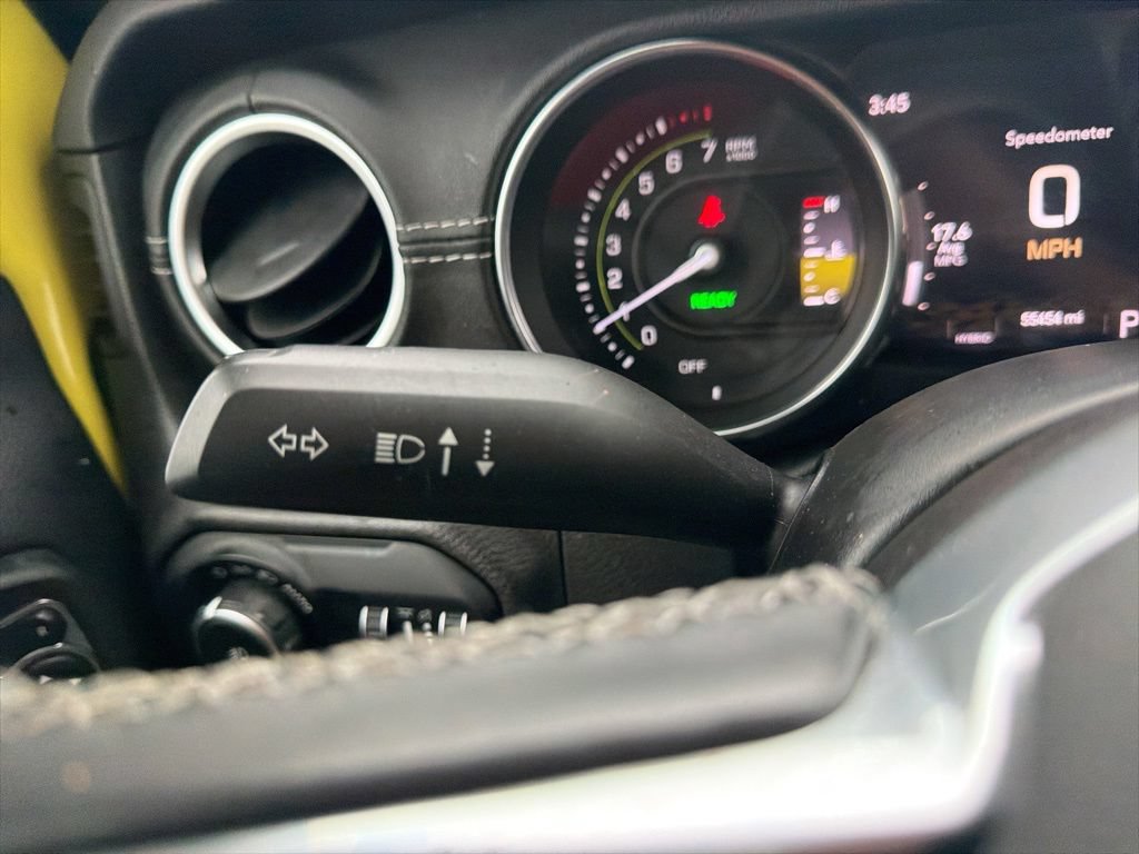 Used 2022 Jeep Wrangler Unlimited Sahara w/ Cold Weather Group AWD/4WD image 29