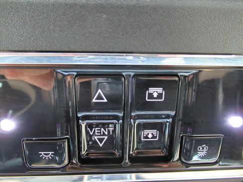 Used 2021 Lincoln Corsair Reserve w/ Equipment Group 201A AWD/4WD image 28